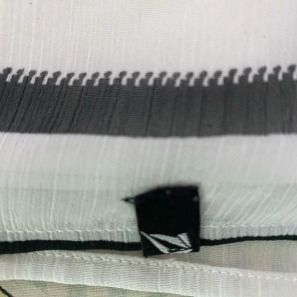 Volcom womens sleeveless mini dress white black plaid stretchy top size small S - Picture 10 of 16
